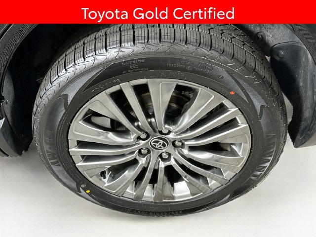 Used 2024 Toyota Venza XLE AWD/4WD image 33