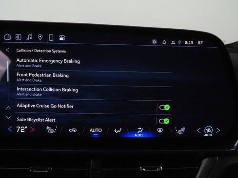 Used 2024 Chevrolet Equinox EV LT w/ LPO, Blackout Package image 37