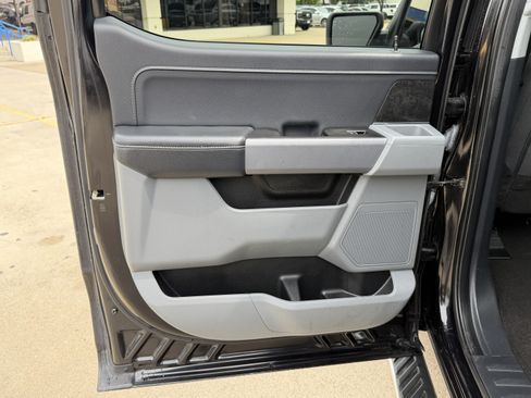 Used 2022 Ford F150 XLT w/ Equipment Group 301A Mid AWD/4WD image 17