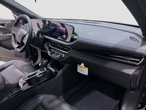 New 2026 Buick Envista Sport Touring w/ Convenience I Package FWD image 28
