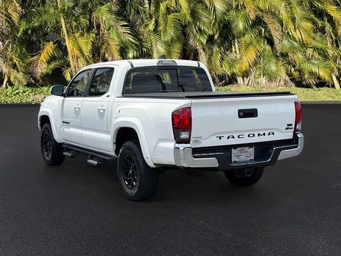 Used 2022 Toyota Tacoma SR5 RWD image 7