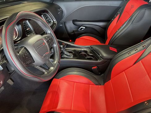 Used 2023 Dodge Challenger SXT RWD image 12