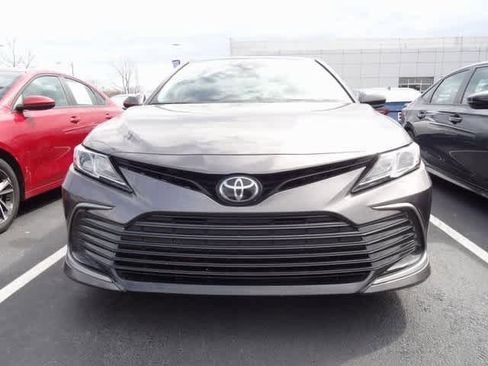 Used 2023 Toyota Camry LE image 2