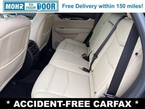 Used 2018 Cadillac XT5 Base image 32