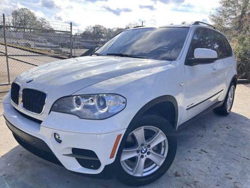Used 2013 BMW X5 xDrive35i image 1