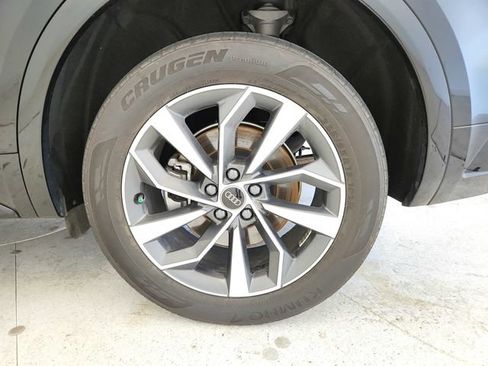 Used 2024 Audi Q5 2.0T Premium AWD/4WD image 30