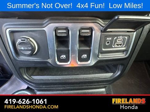 Used 2023 Jeep Wrangler Sport AWD/4WD image 26