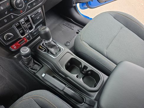 New 2026 Jeep Gladiator Sport image 23