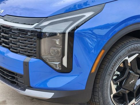 New 2026 Kia Sportage EX w/ EX Panorama Roof Package image 6