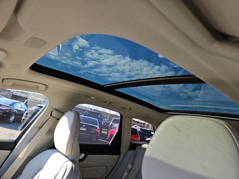 New 2026 Volvo XC60 T8 Ultra w/ Protection Package Premier image 12