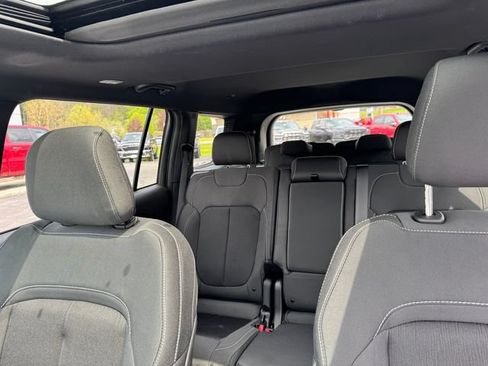 New 2026 Jeep Grand Cherokee L 4WD image 40