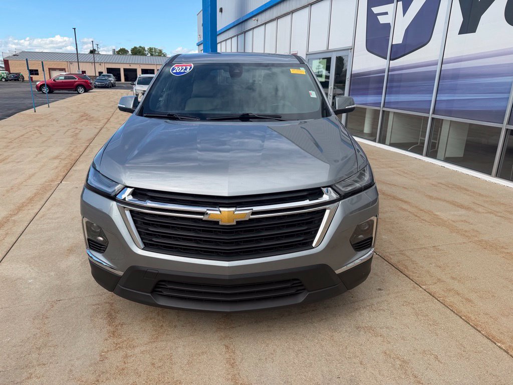 Used 2023 Chevrolet Traverse LS w/ Safety Package AWD/4WD image 8