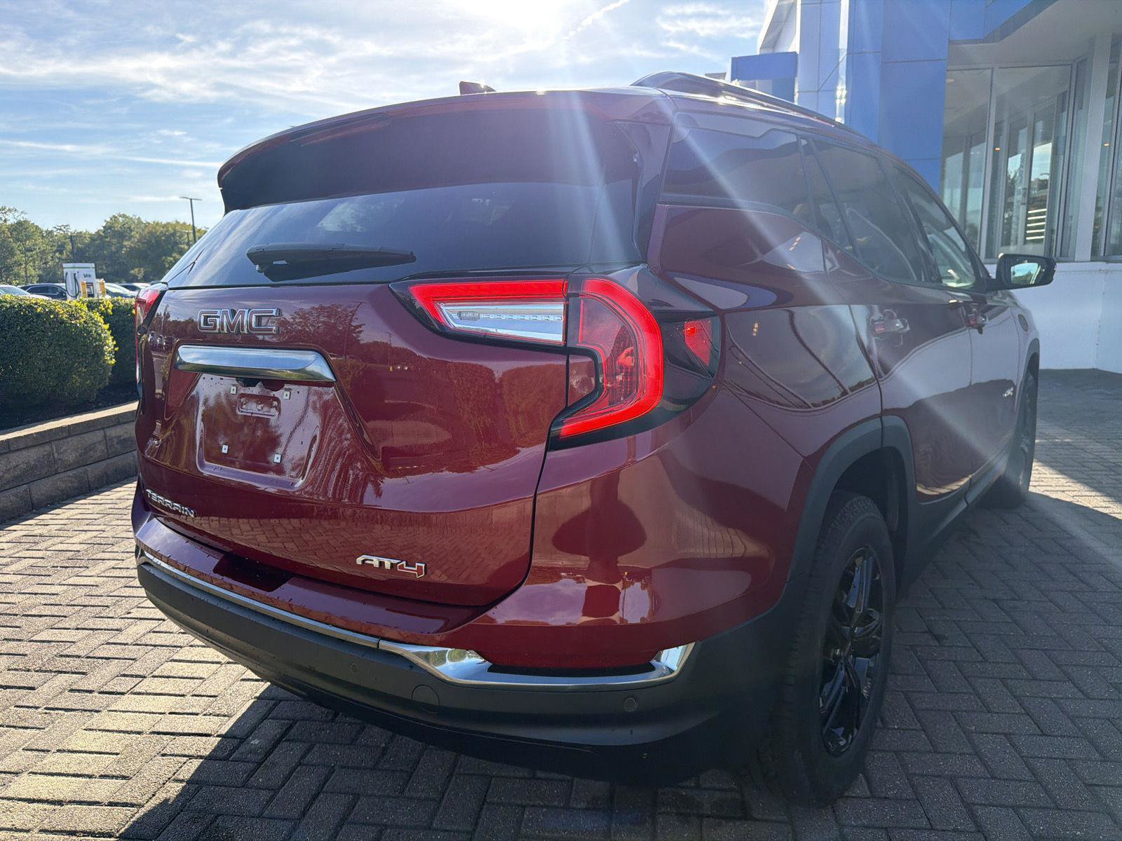 Used 2024 GMC Terrain AT4 w/ Infotainment Package II AWD/4WD image 5