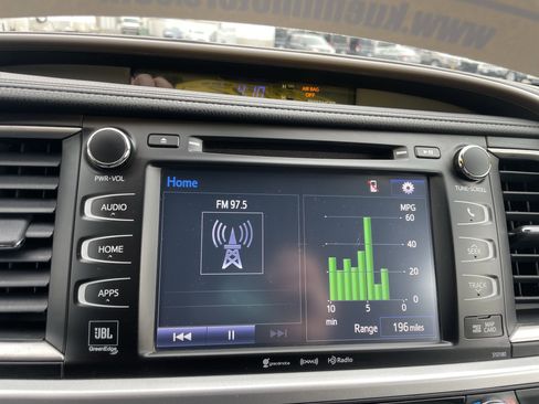 Used 2017 Toyota Highlander Limited w/ Protection Package #3 image 21