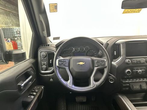 Used 2022 Chevrolet Silverado 2500 LT w/ All Star Edition image 15