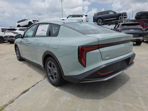 New 2026 Kia K4 FWD image 6