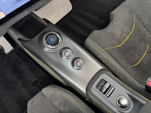 Used 2023 Maserati MC20 Spyder image 21