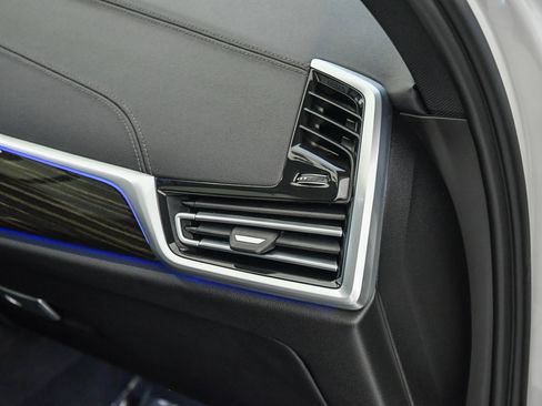 Used 2023 BMW X5 xDrive45e w/ Climate Comfort Package image 16