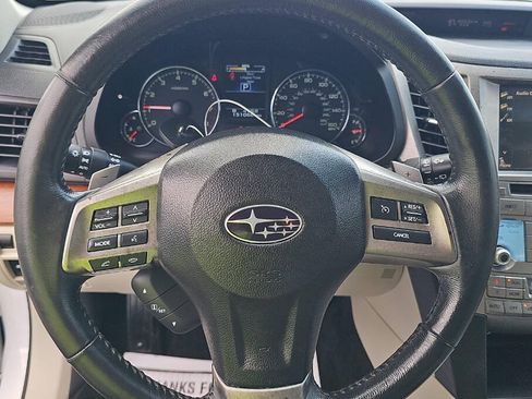 Used 2014 Subaru Outback 3.6R Limited AWD/4WD image 4