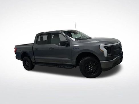 Used 2025 Ford F150 Lightning XLT image 43