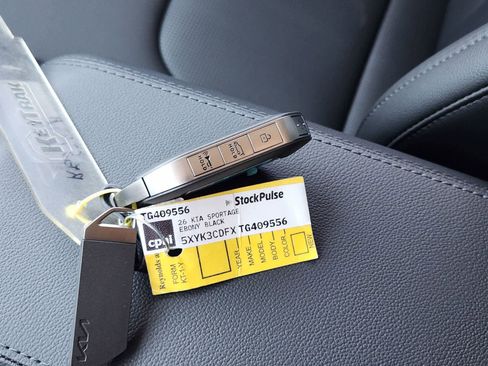 New 2026 Kia Sportage EX image 28