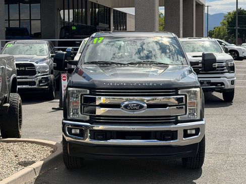 Used 2017 Ford F250 Lariat w/ Lariat Ultimate Package AWD/4WD image 38