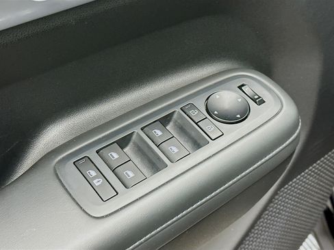 Used 2025 Hyundai Santa Fe SEL AWD/4WD image 15