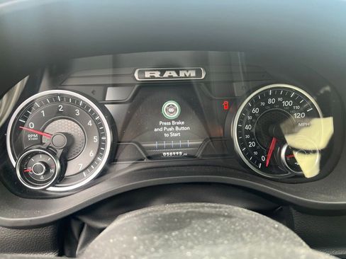 Used 2022 RAM 1500 Big Horn image 10