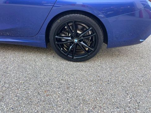 Used 2022 BMW 330i xDrive Sedan w/ M Sport Package image 5