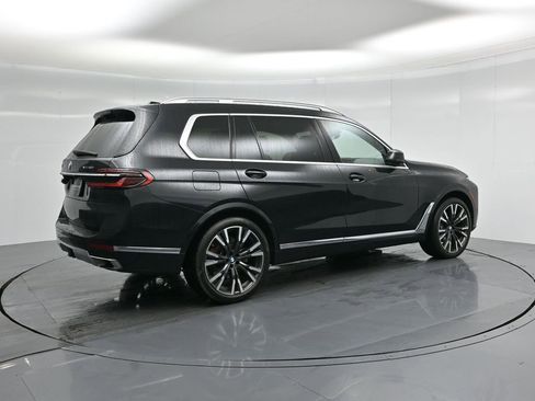 Used 2023 BMW X7 xDrive40i w/ Parking Assistance Package image 26