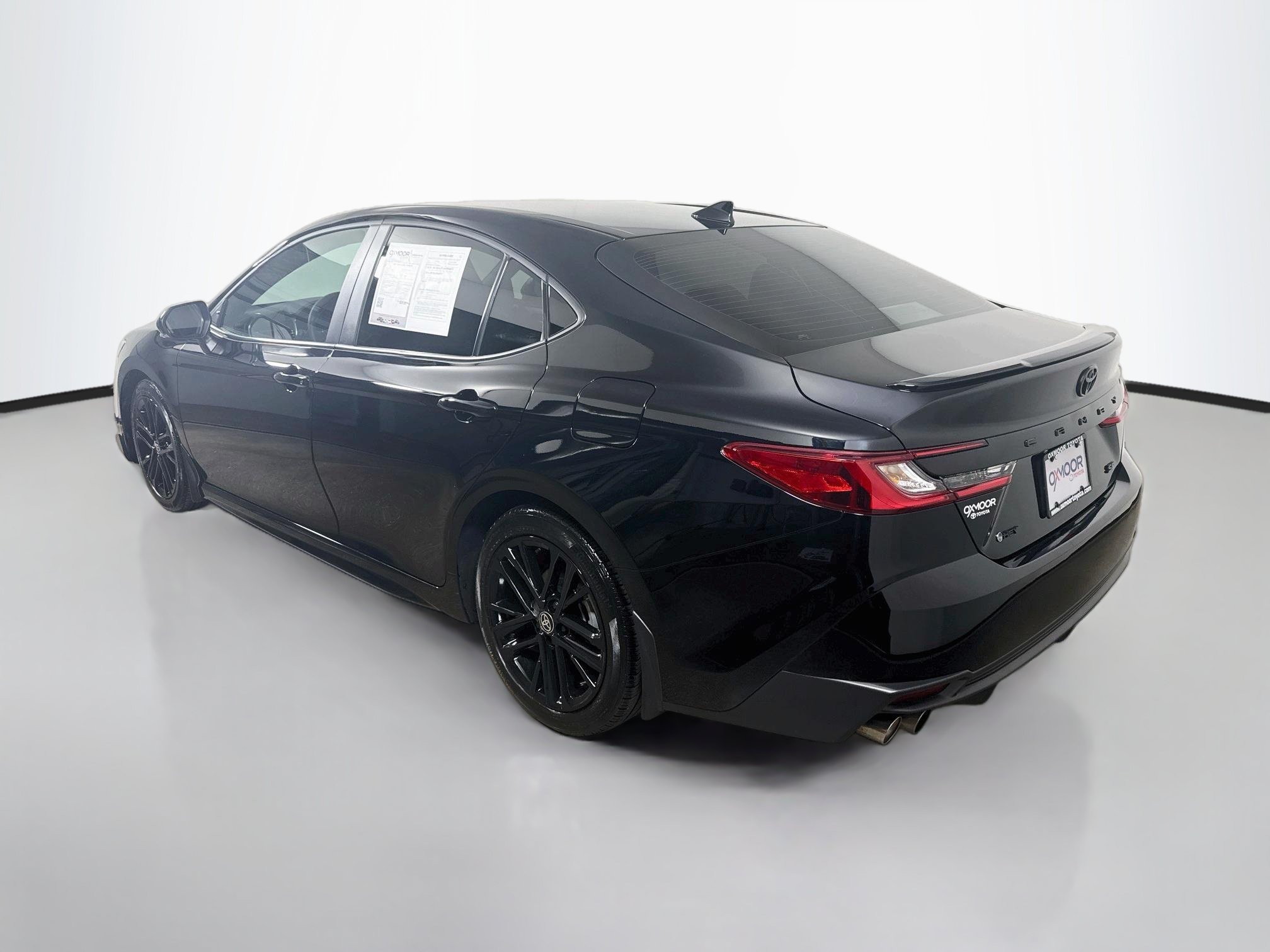 Certified 2025 Toyota Camry SE w/ Convenience Package FWD image 5