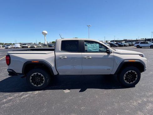 New 2026 GMC Canyon AT4 AWD/4WD image 12