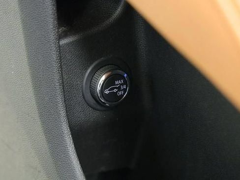Used 2023 Cadillac XT4 Sport FWD image 38