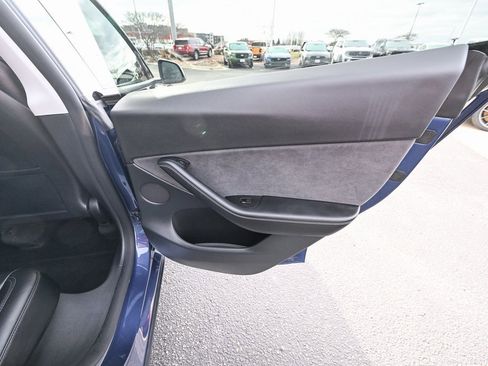 Used 2022 Tesla Model Y Performance image 30