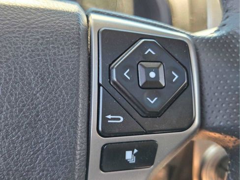 Used 2024 Toyota 4Runner SR5 Premium w/ Moonroof Package RWD image 31