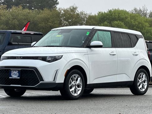 Used 2024 Kia Soul LX w/ Option Group 015 image 8