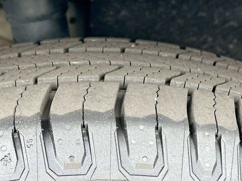 Used 2020 Chrysler Pacifica Touring-L Plus w/ Advanced Safetytec Group image 35