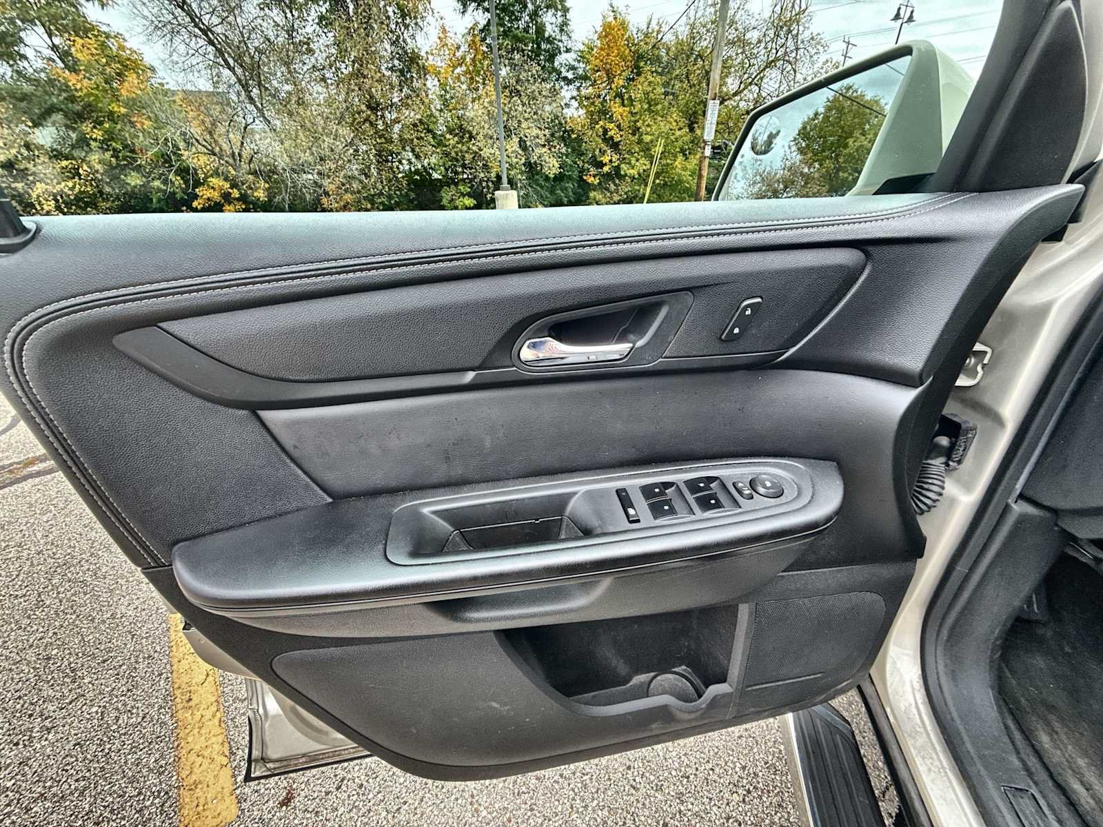 Used 2014 Chevrolet Traverse LT AWD/4WD image 20