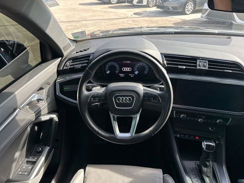 Used 2021 Audi Q3 2.0T Premium w/ 20" Wheel Package image 11