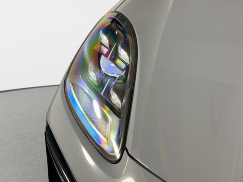 Used 2023 Porsche Cayenne Turbo GT AWD/4WD image 9