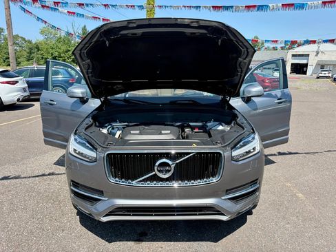 Used 2017 Volvo XC90 T6 Momentum w/ Vision Package AWD/4WD image 9