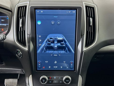 Used 2024 Ford Edge SEL image 23