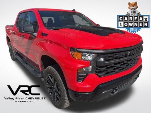 Used 2025 Chevrolet Silverado 1500 Custom Trail Boss w/ Turbomax Blackout Package AWD/4WD image 1