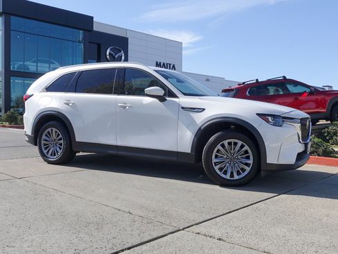 Certified 2024 MAZDA CX-90 Plug-In Hybrid w/ Preferred image 4