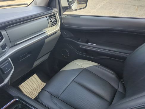 Certified 2023 Ford Expedition Max XLT AWD/4WD image 15