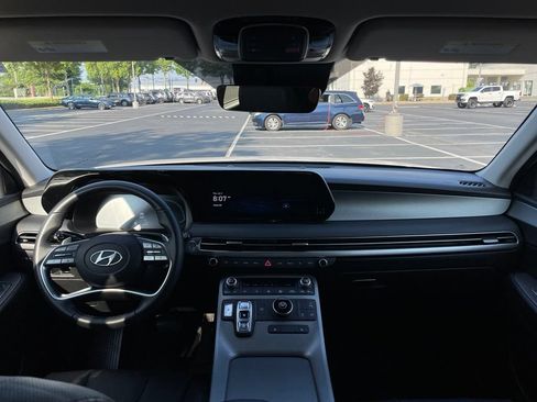 Used 2024 Hyundai Palisade SEL FWD image 10