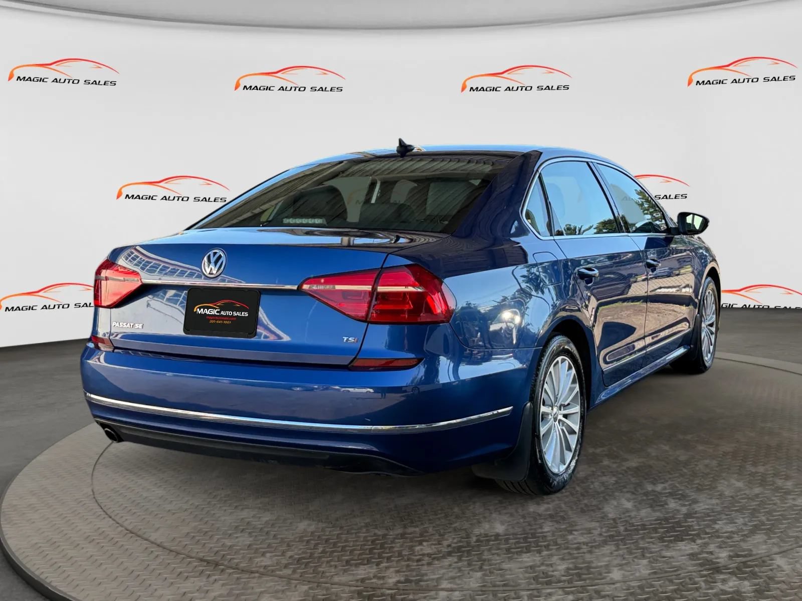 Used 2016 Volkswagen Passat 1.8T SE FWD image 10