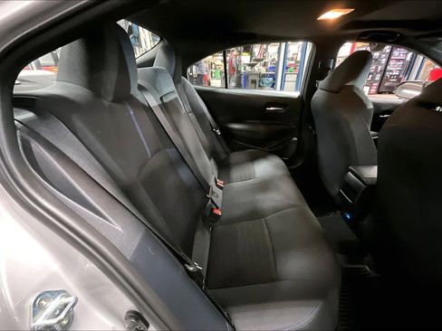 Used 2022 Toyota Corolla SE image 18