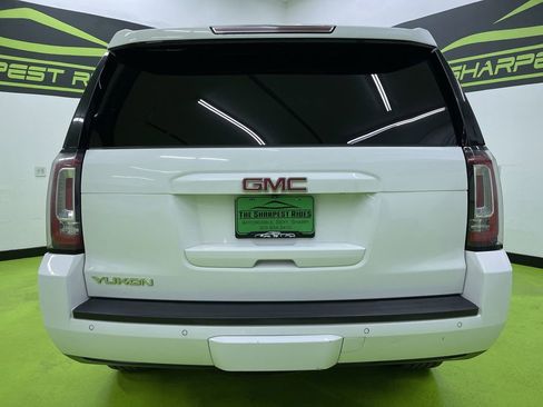 Used 2017 GMC Yukon SLE w/ SLE Value Package image 8