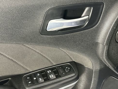 Used 2021 Dodge Charger SXT RWD image 13